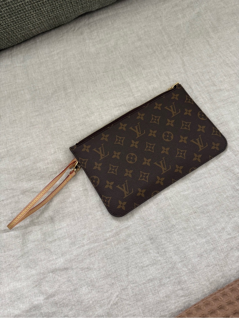 Louis Vuitton Wristlet Pouch - Picture 2 of 6